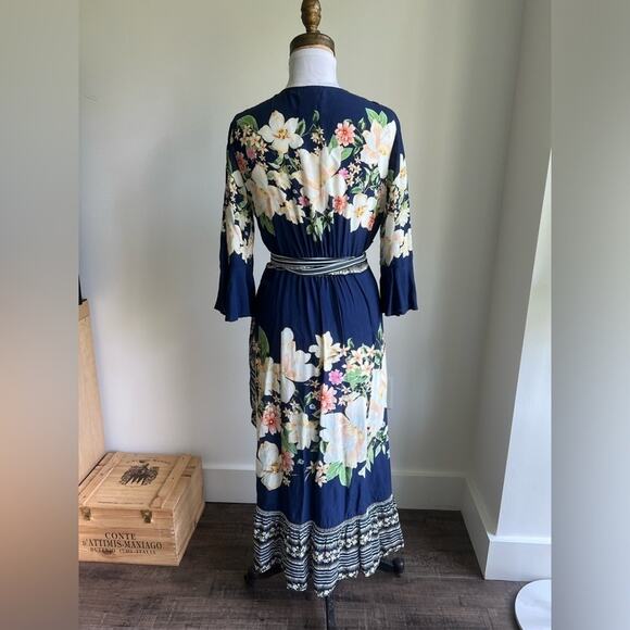 ANTHROPOLOGIE FARM RIO DE JANEIRO MIDNIGHT FLOWER WRAP DRESS SMALL - Picture 5 of 12